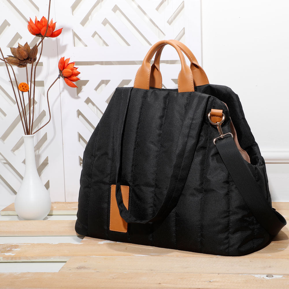 Lightweight Waterproof Pet Carrier Handbag for Dogs and Cats - Stylish Portable Accessory